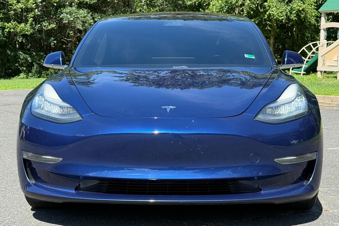 2019 Tesla Model 3 - Image 2 of 31