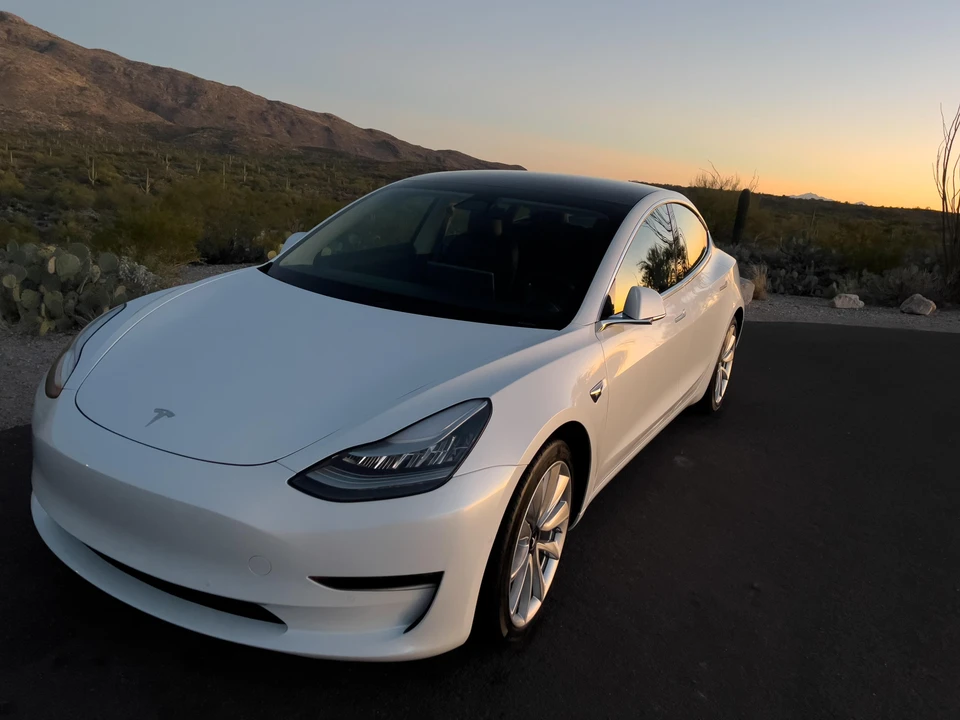 2019 Tesla Model 3 - Image 9 of 31