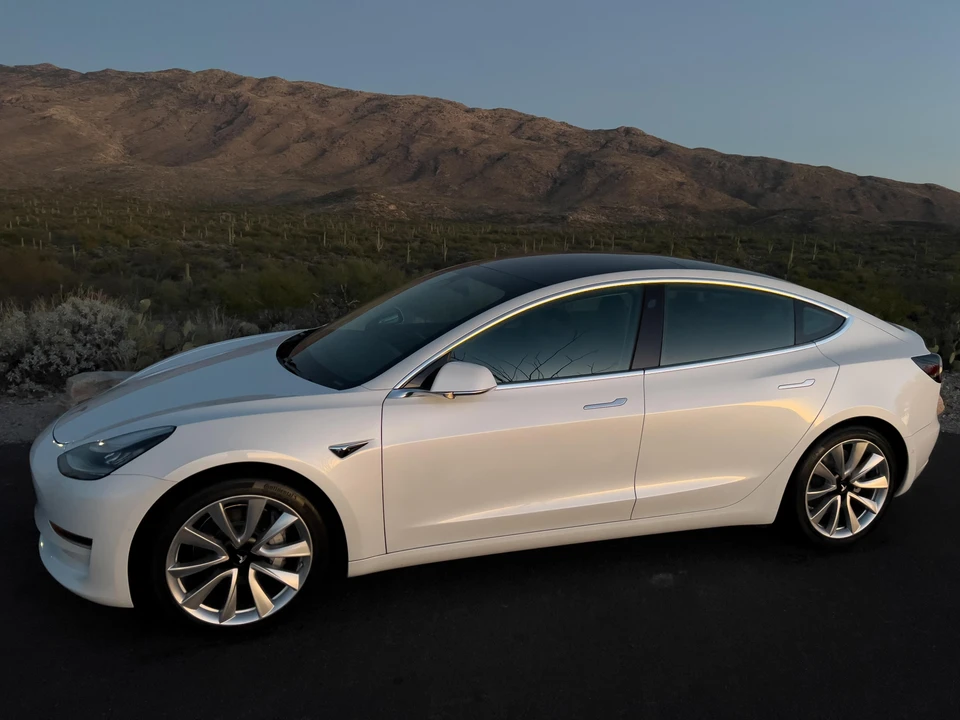 2019 Tesla Model 3 - Image 13 of 31