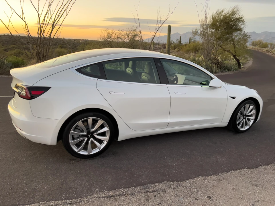 2019 Tesla Model 3 - Image 21 of 31