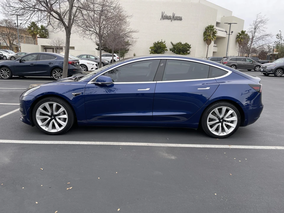 2019 Tesla Model 3 - Image 10 of 31
