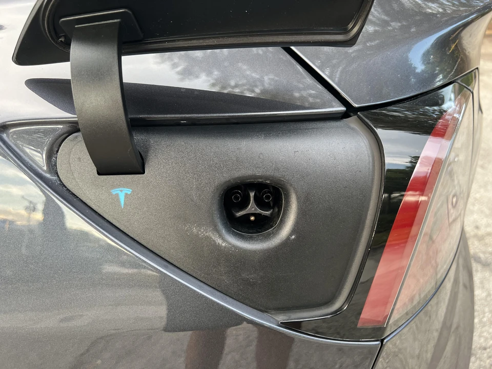 2019 Tesla Model 3 - Image 24 of 31