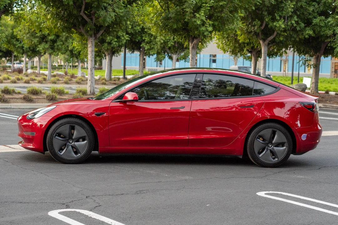 2019 Tesla Model 3 - Image 8 of 31
