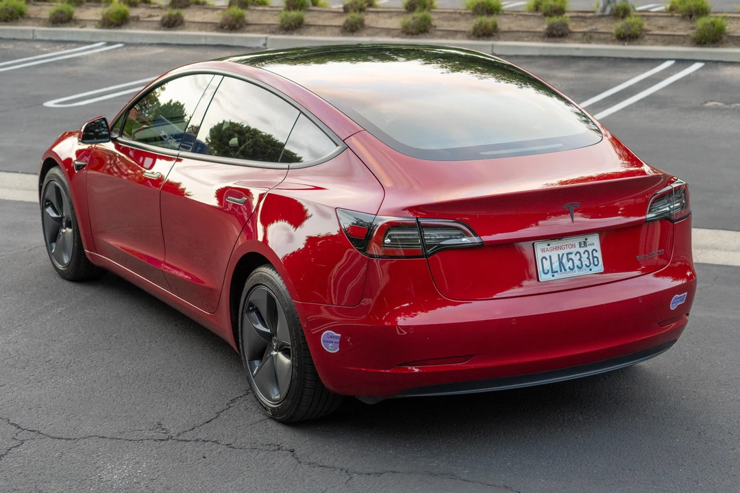 2019 Tesla Model 3 - Image 9 of 31