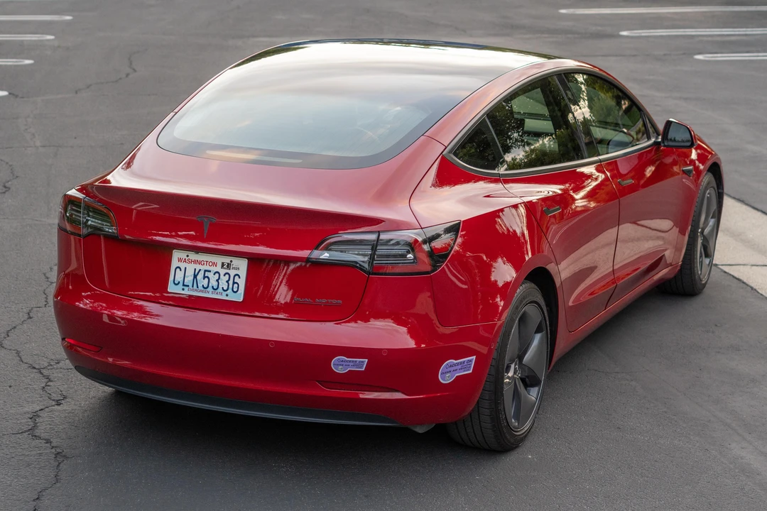 2019 Tesla Model 3 - Image 12 of 31