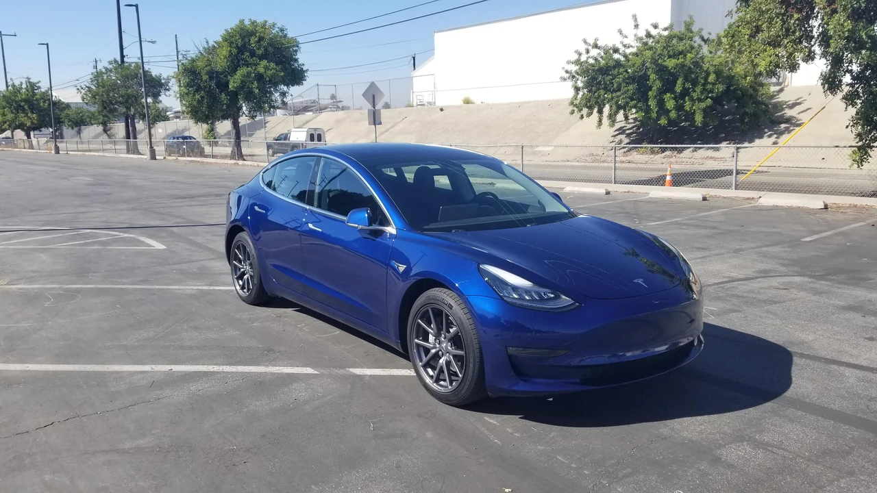 2019 Tesla Model 3 - Image 17 of 31
