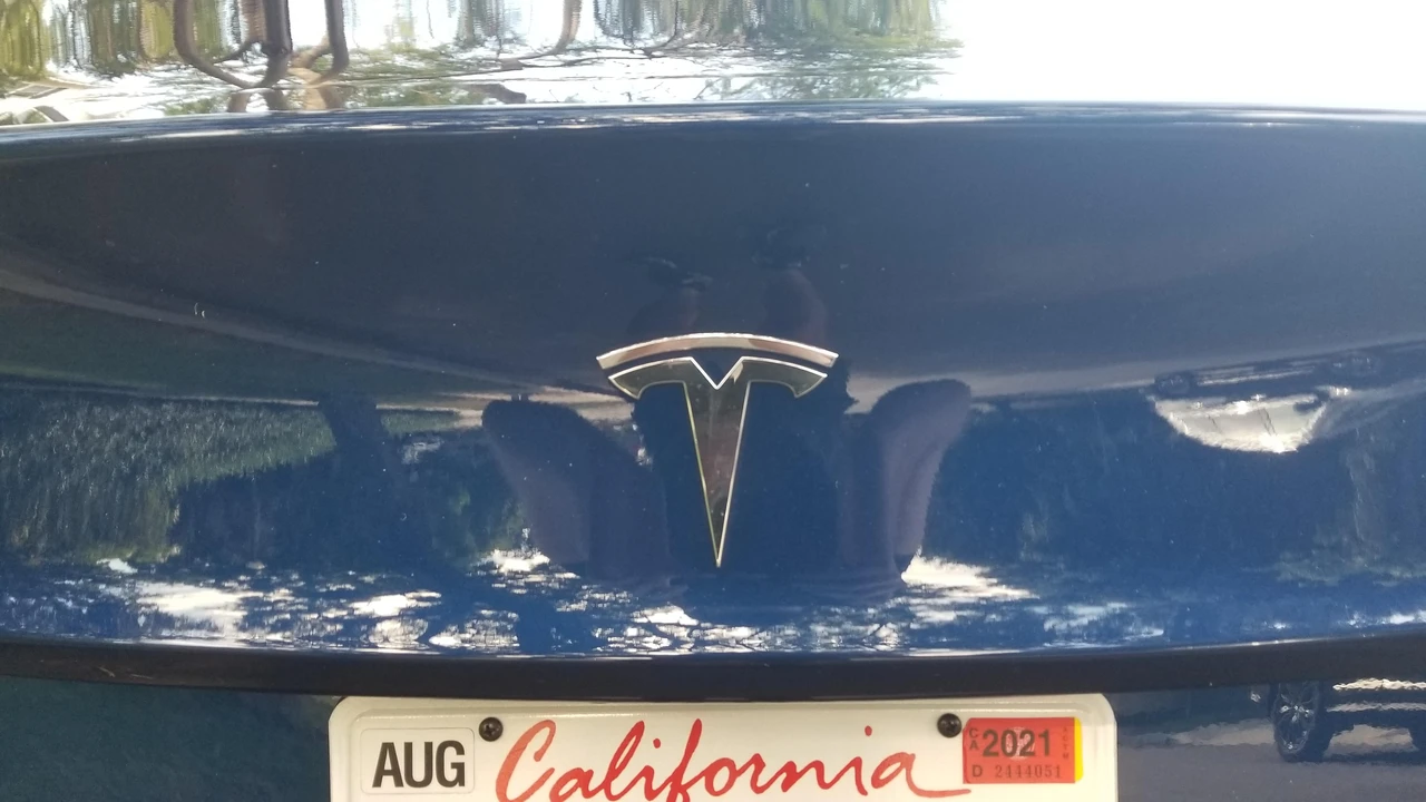 2019 Tesla Model 3 - Image 29 of 31