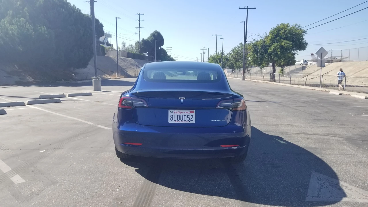 2019 Tesla Model 3 - Image 5 of 31