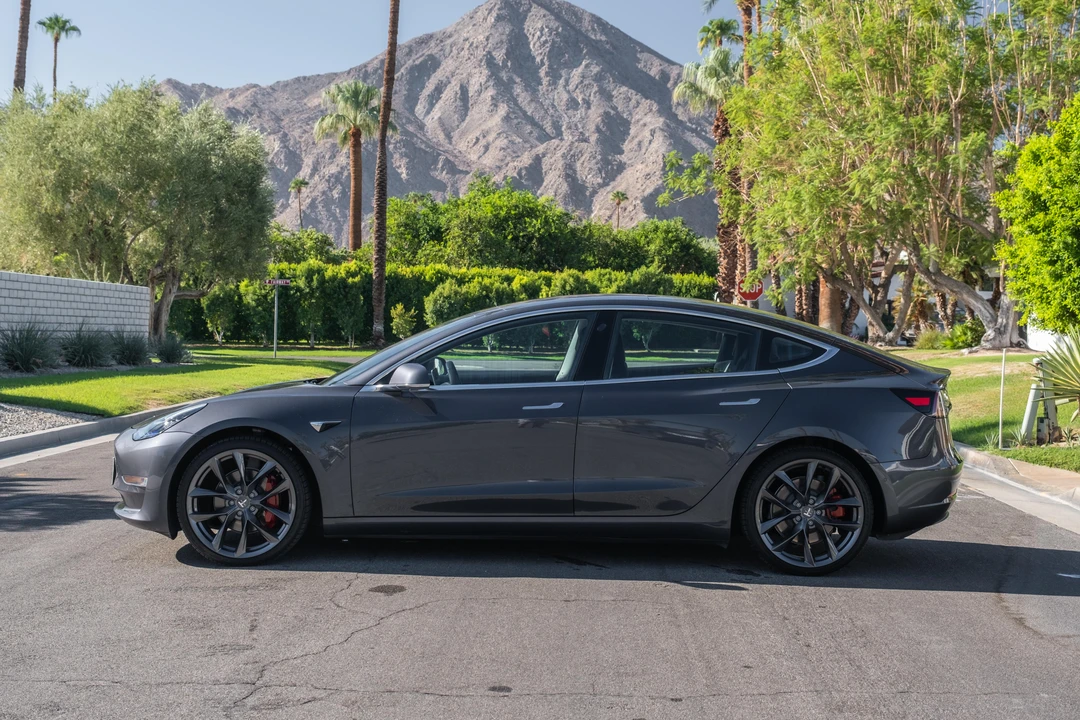2019 Tesla Model 3 - Image 6 of 31