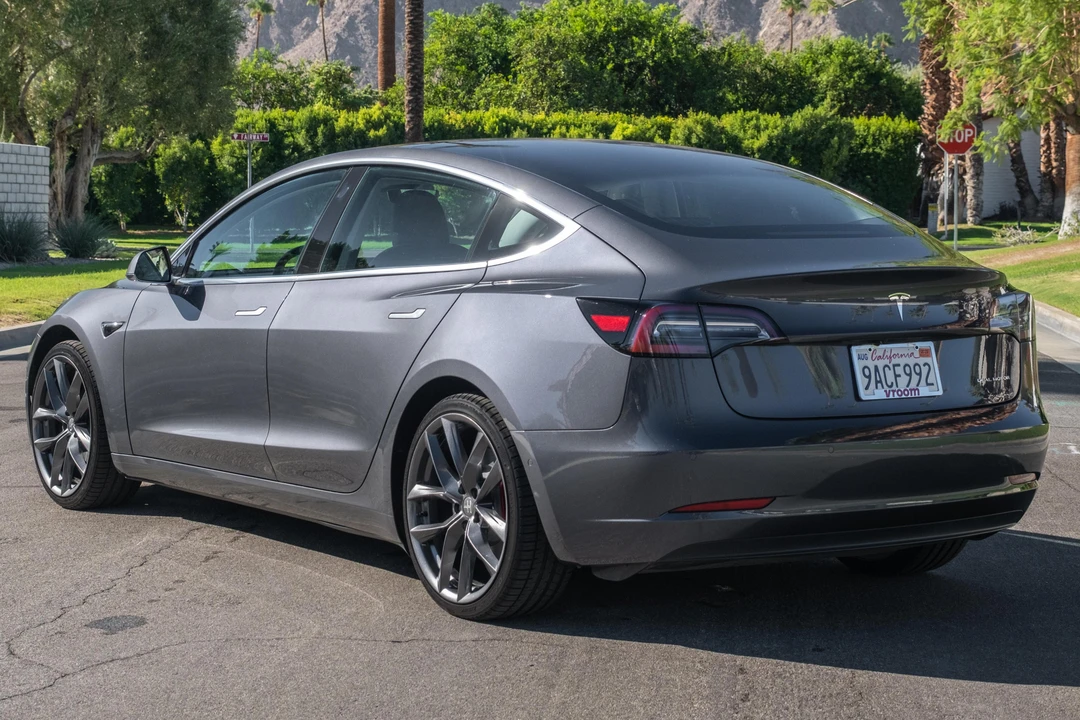 2019 Tesla Model 3 - Image 4 of 31