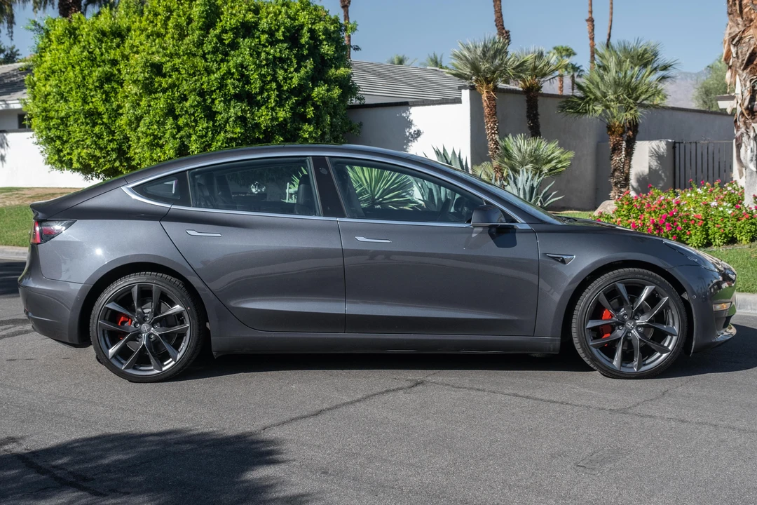 2019 Tesla Model 3 - Image 3 of 31