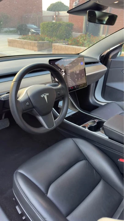 2019 Tesla Model 3 - Image 5 of 10