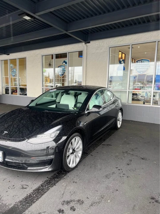 2019 Tesla Model 3 - Image 5 of 17
