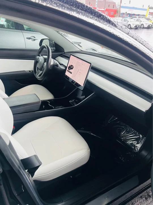2019 Tesla Model 3 - Image 8 of 17
