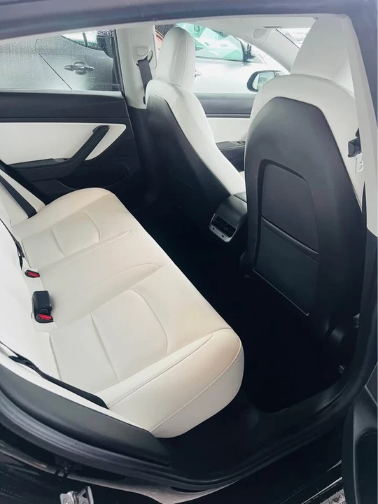 2019 Tesla Model 3 - Image 9 of 17