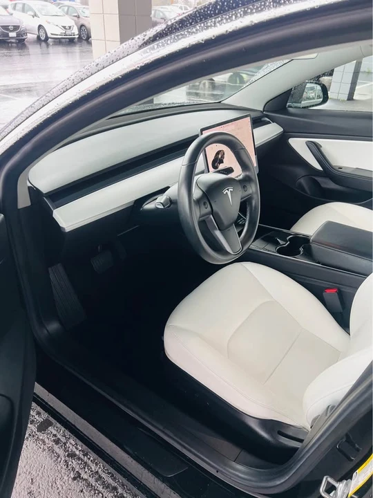 2019 Tesla Model 3 - Image 11 of 17