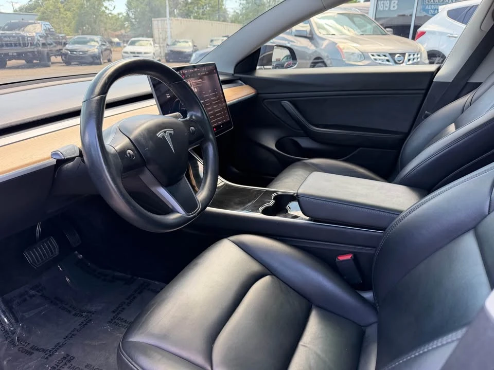2019 Tesla Model 3 - Image 13 of 19