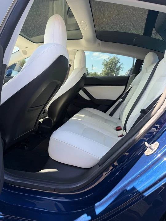 2019 Tesla Model 3 - Image 10 of 15