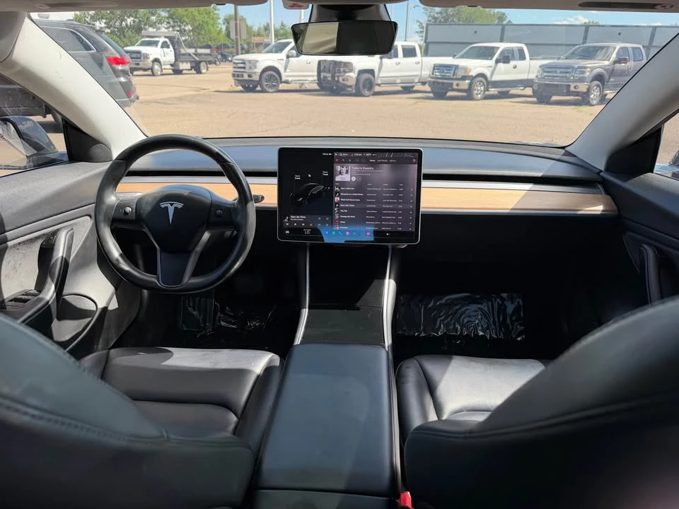 2019 Tesla Model 3 - Image 17 of 19