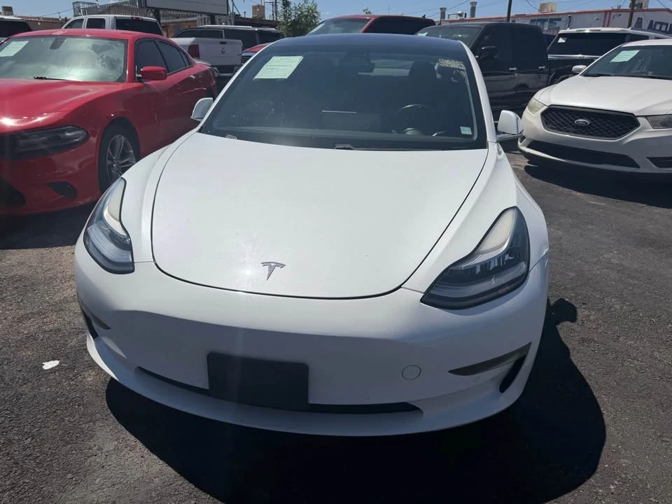 2019 Tesla Model 3 - Image 2 of 7