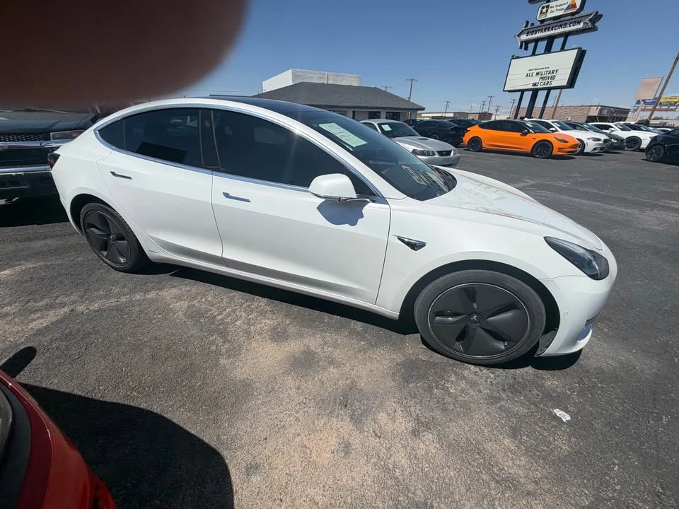2019 Tesla Model 3 - Image 4 of 7