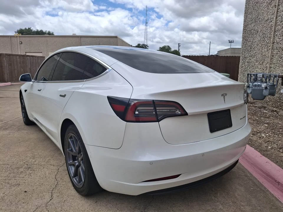 2019 Tesla Model 3 - Image 9 of 19