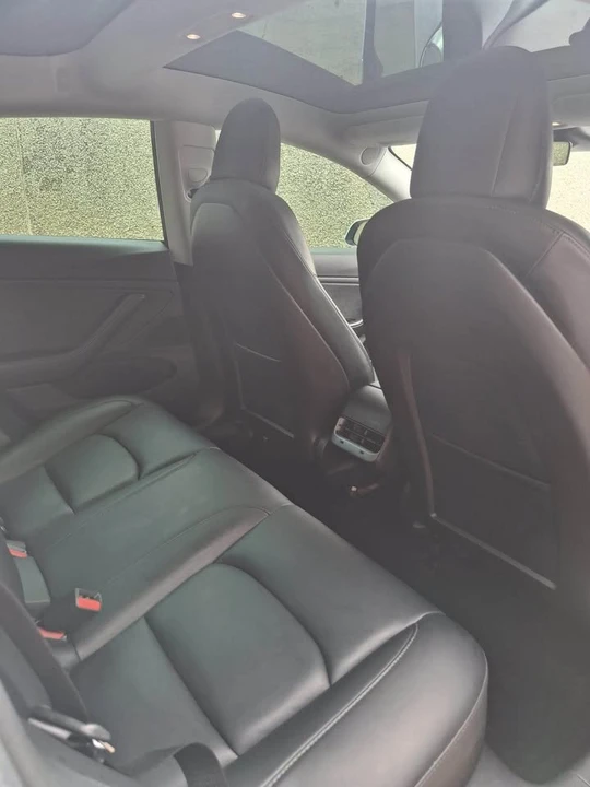 2019 Tesla Model 3 - Image 18 of 19