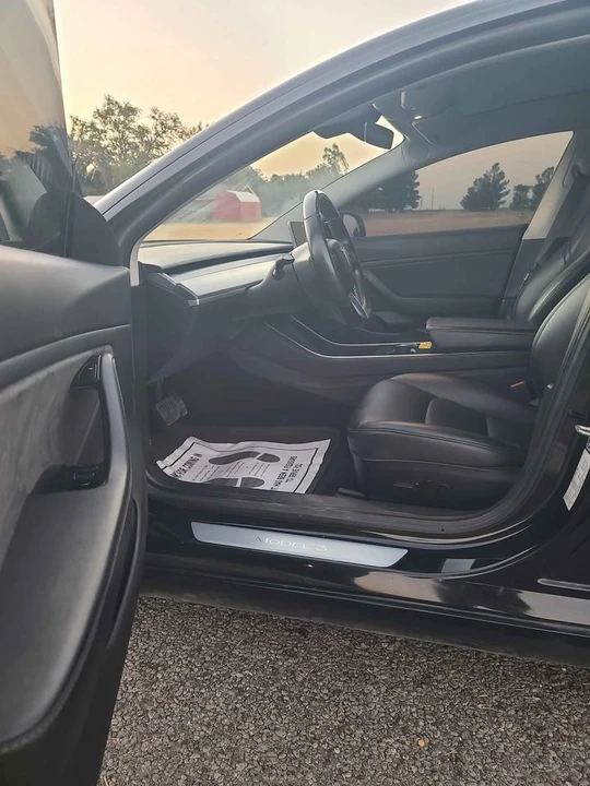 2019 Tesla Model 3 - Image 5 of 19