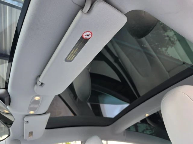 2019 Tesla Model 3 - Image 28 of 31