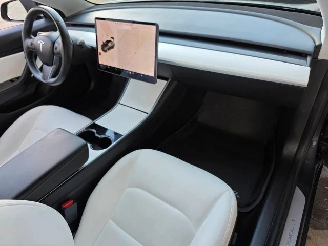 2019 Tesla Model 3 - Image 29 of 31