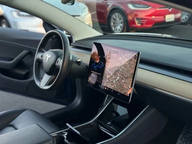 2019 Tesla Model 3 - Image 15 of 21