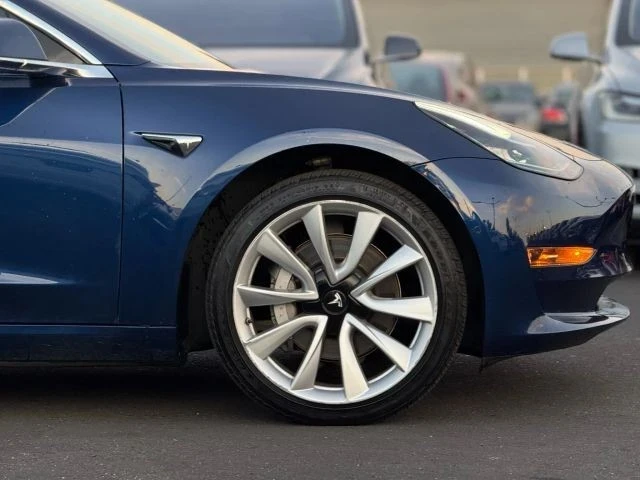 2019 Tesla Model 3 - Image 7 of 12