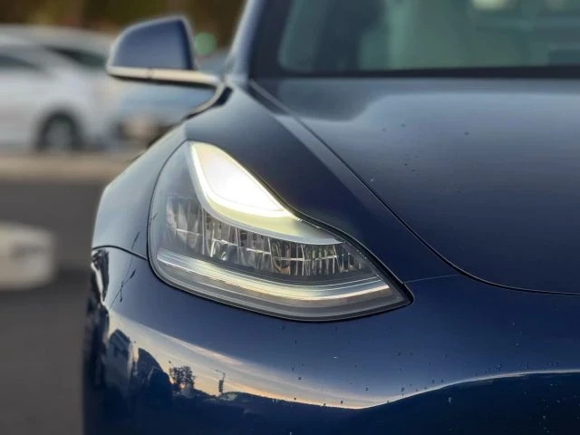 2019 Tesla Model 3 - Image 6 of 12