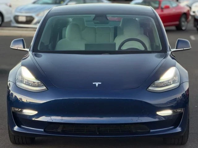 2019 Tesla Model 3 - Image 5 of 12