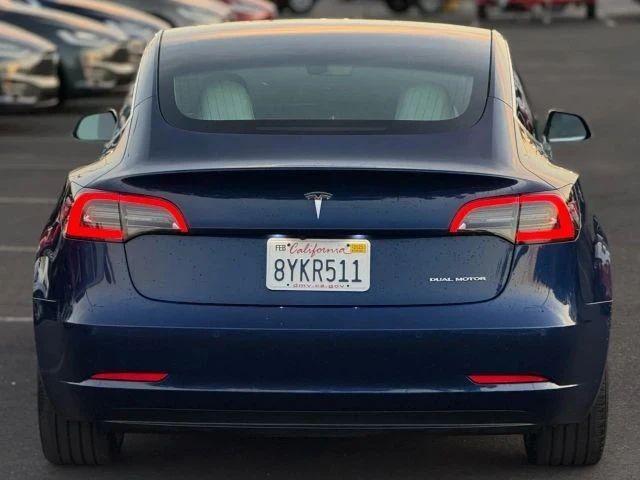 2019 Tesla Model 3 - Image 8 of 12