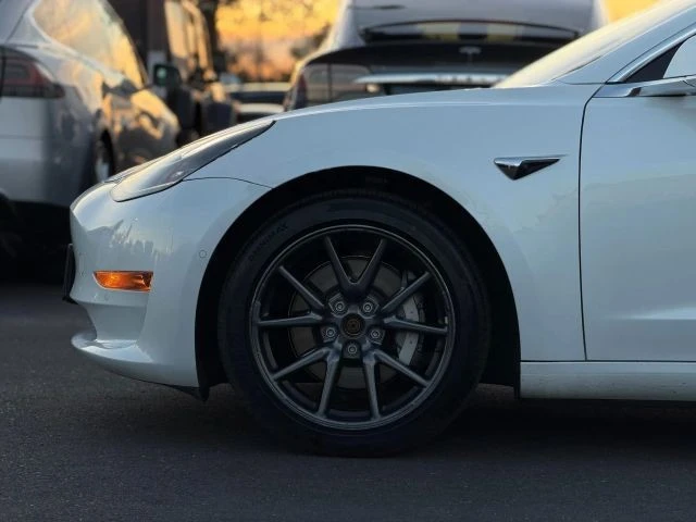 2019 Tesla Model 3 - Image 7 of 12