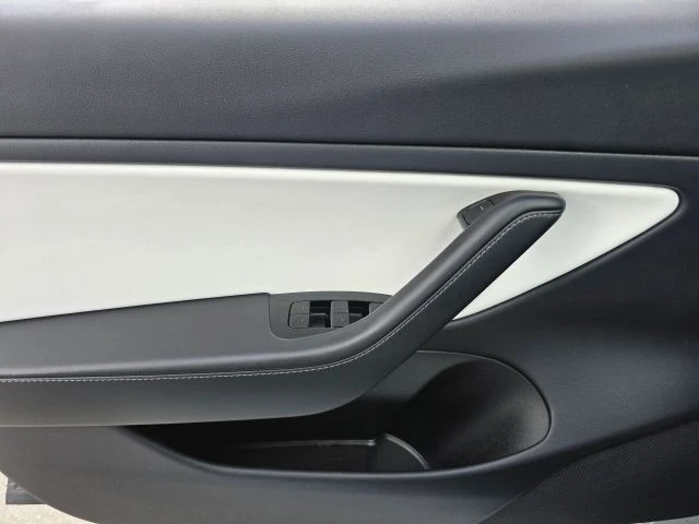 2019 Tesla Model 3 - Image 18 of 21