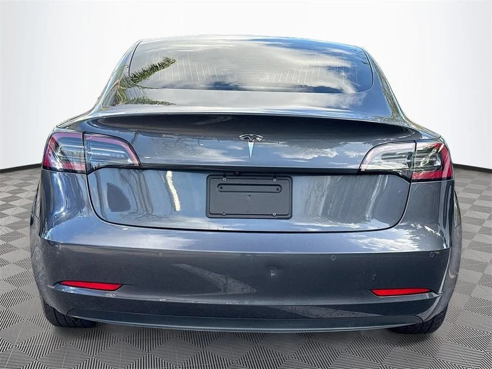 2019 Tesla Model 3 - Image 5 of 18