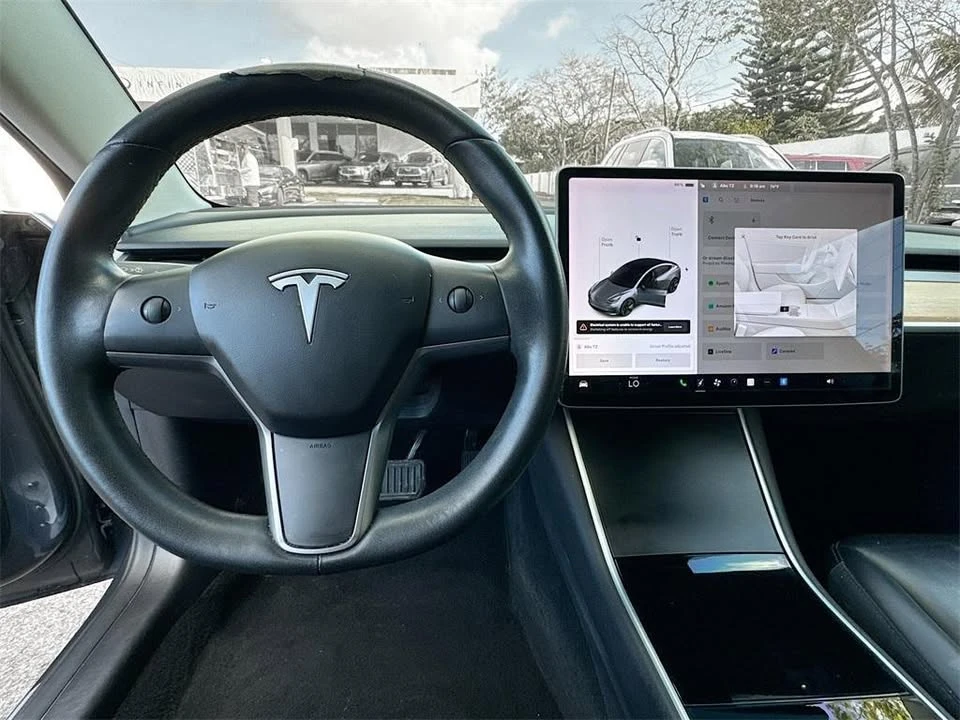 2019 Tesla Model 3 - Image 8 of 18
