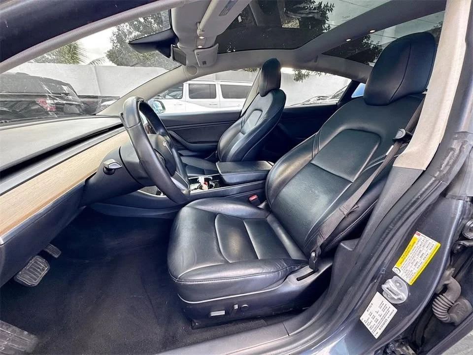 2019 Tesla Model 3 - Image 18 of 18