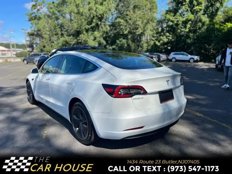 2019 Tesla Model 3 - Image 8 of 12