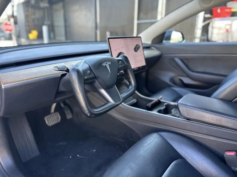 2019 Tesla Model 3 - Image 10 of 12