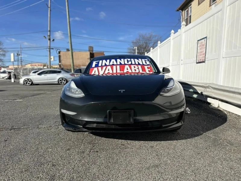 2019 Tesla Model 3 - Image 2 of 12