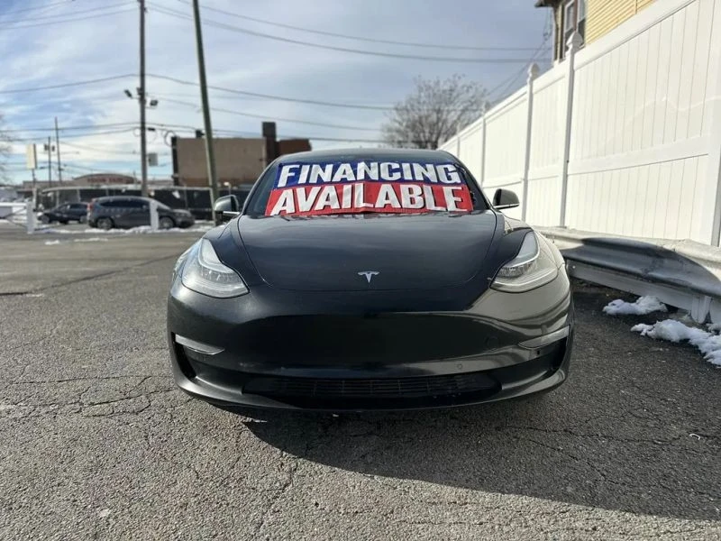 2019 Tesla Model 3 - Image 2 of 12