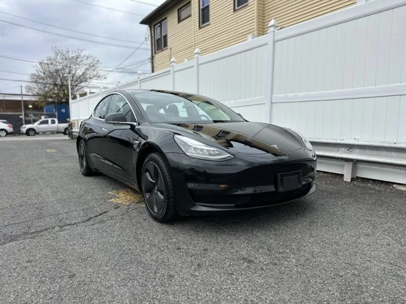 2019 Tesla Model 3 - Image 3 of 12