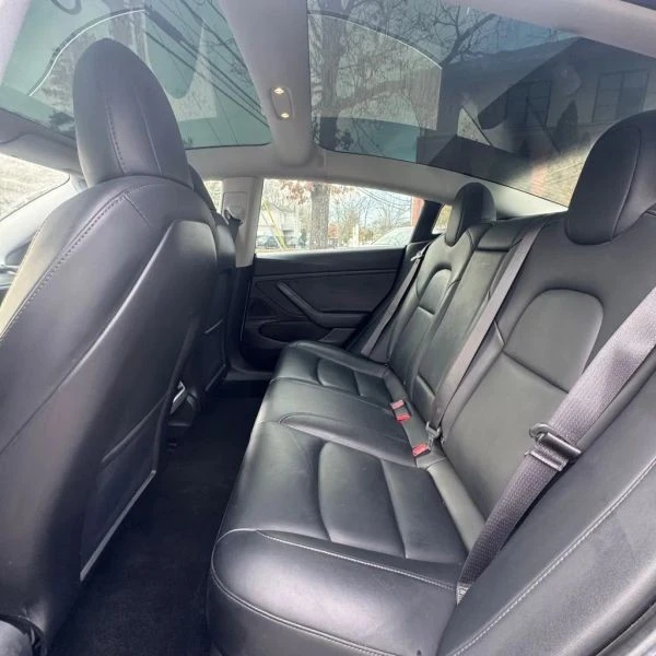 2019 Tesla Model 3 - Image 11 of 12