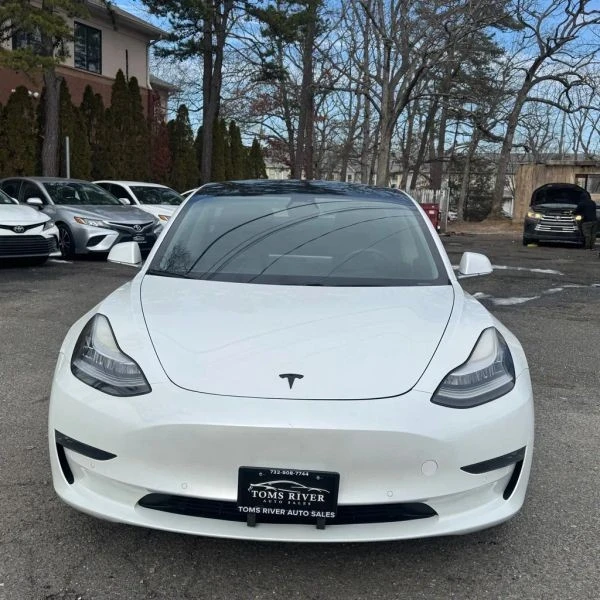 2019 Tesla Model 3 - Image 8 of 12