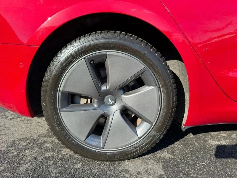 2019 Tesla Model 3 - Image 11 of 12