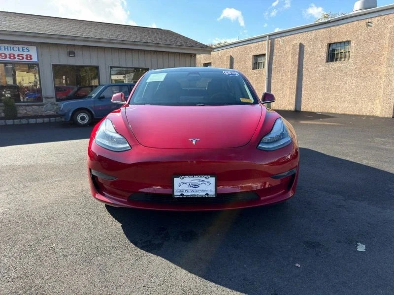 2019 Tesla Model 3 - Image 2 of 12