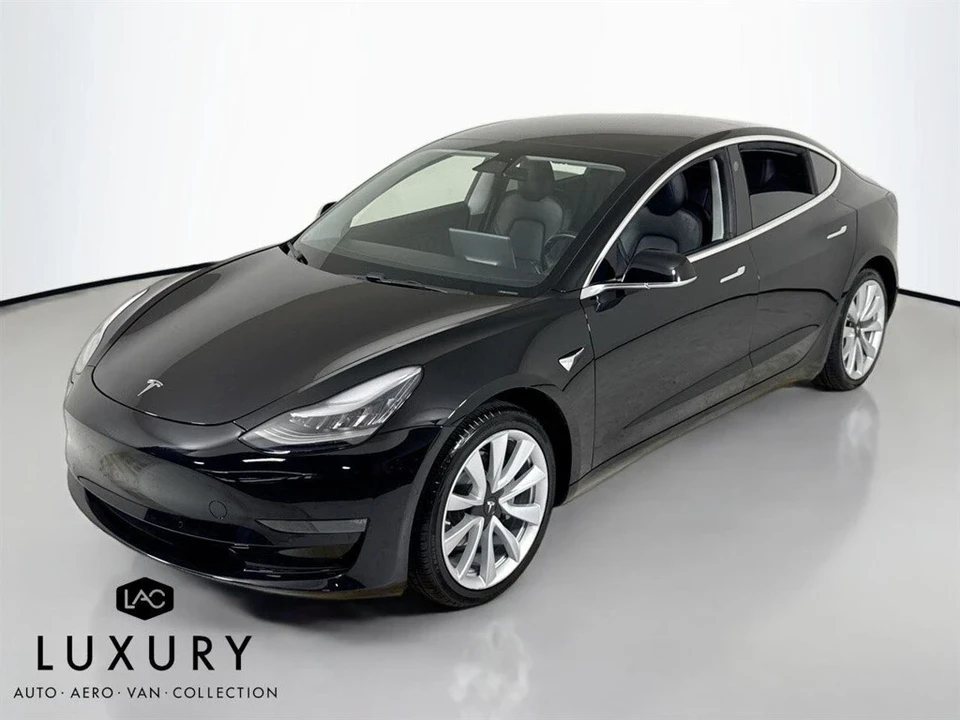2019 Tesla Model 3 - Image 2 of 12